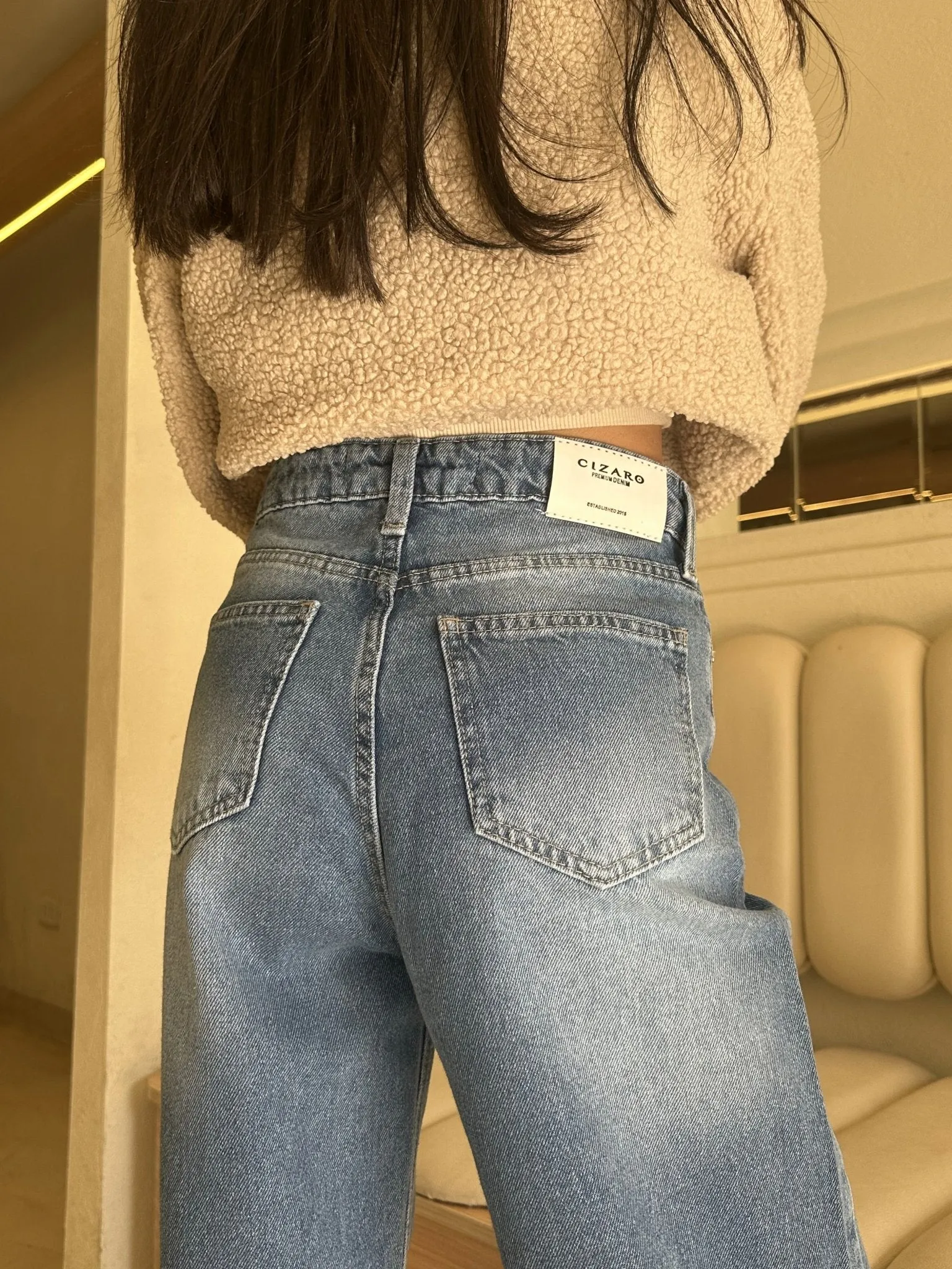 Cloud Baggy - Medium Wash Jeans.