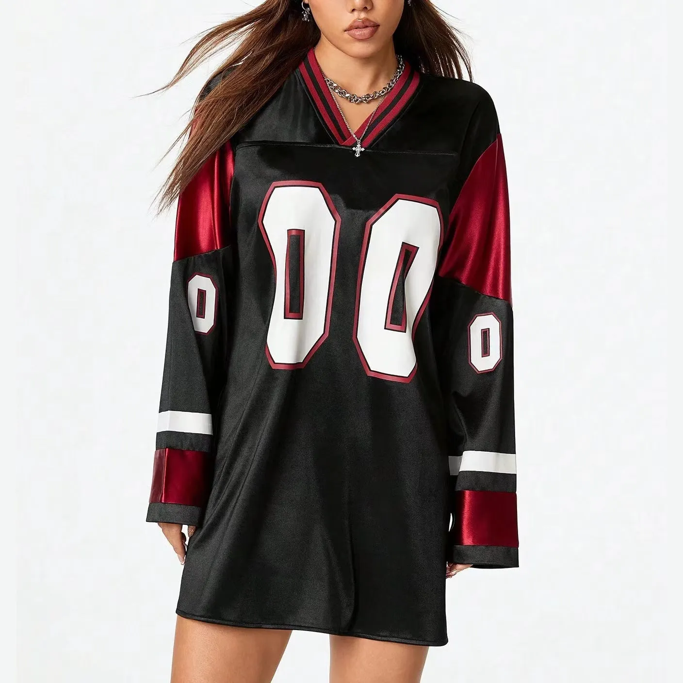 loose long-sleeved T-shirt