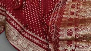 Luxurious Handloom Pure Silk Banarasi Saree in Maroon
