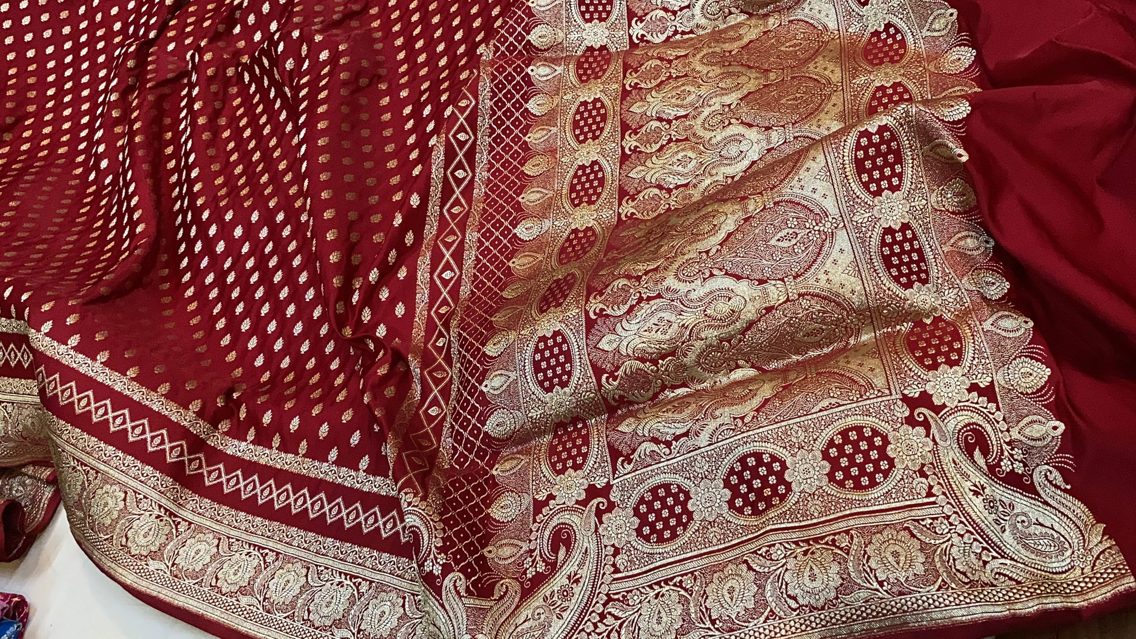 Luxurious Handloom Pure Silk Banarasi Saree in Maroon