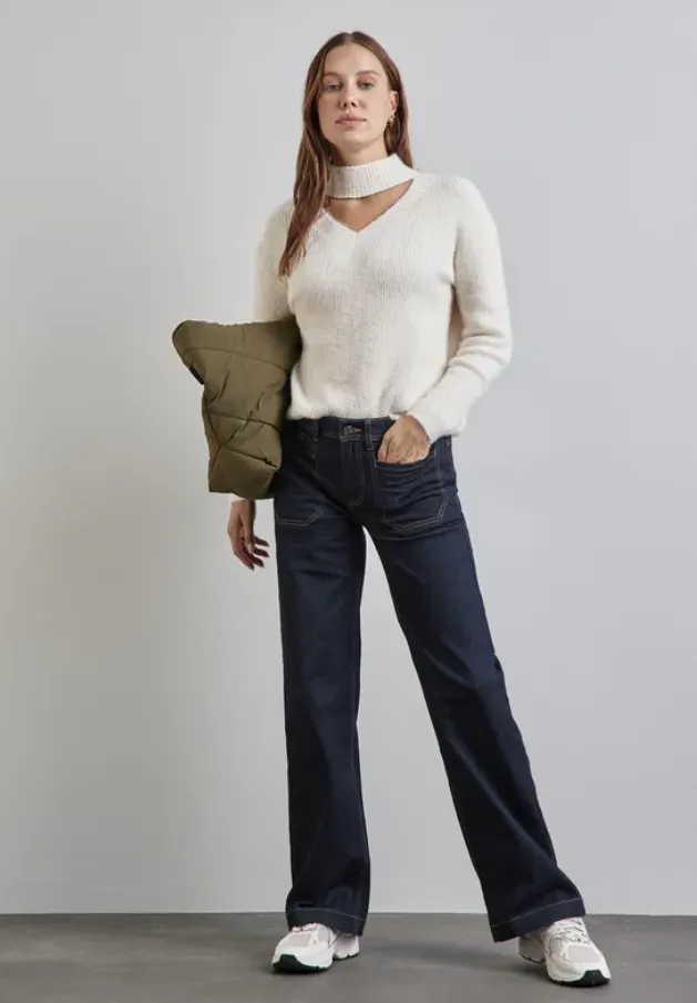 STREET ONE<BR>
Wide Casual Jeans<BR>
Denim<BR>